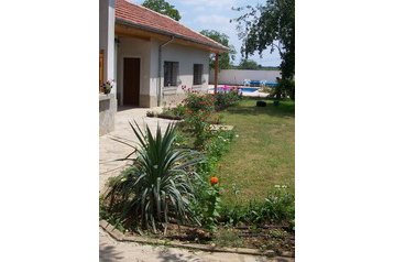 Bulgaaria Chata Veliki Preslav, Eksterjöör